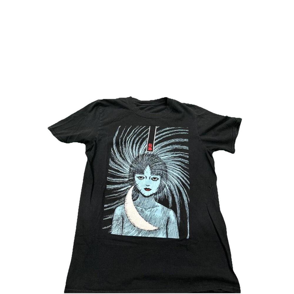 Uzumaki Junji Ito T-shirt Men's Medium Black Distressed Horror Manga